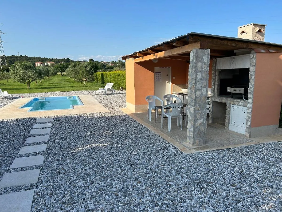 Villa Dora House With Wifi And Outdoor Swimming Pool Pula Ferienhaus