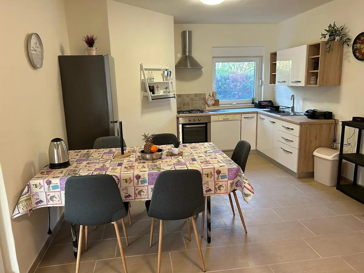 Ferienhaus Villa Dora House With Wifi And Outdoor Swimming Pool Pula Kroatien