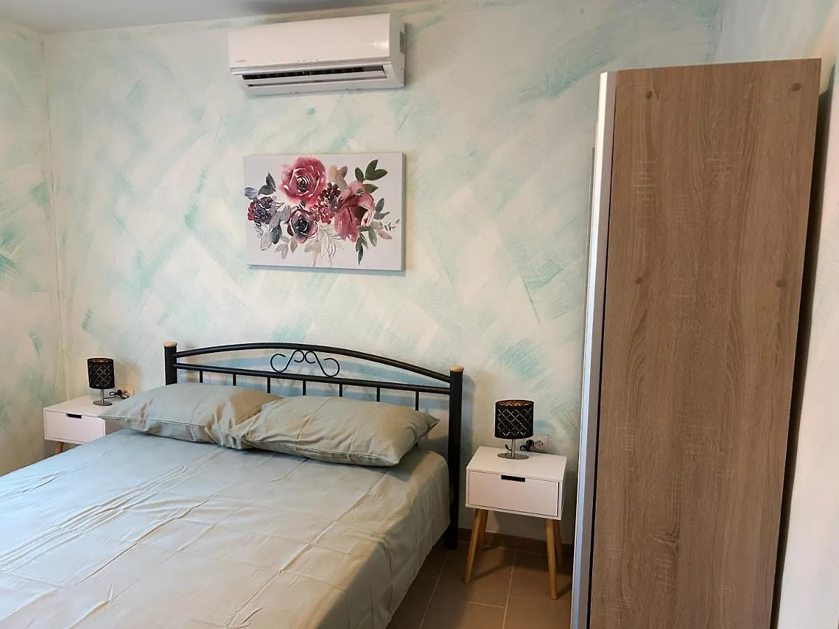 Villa Dora House With Wifi And Outdoor Swimming Pool Pula 0*,  Kroatien