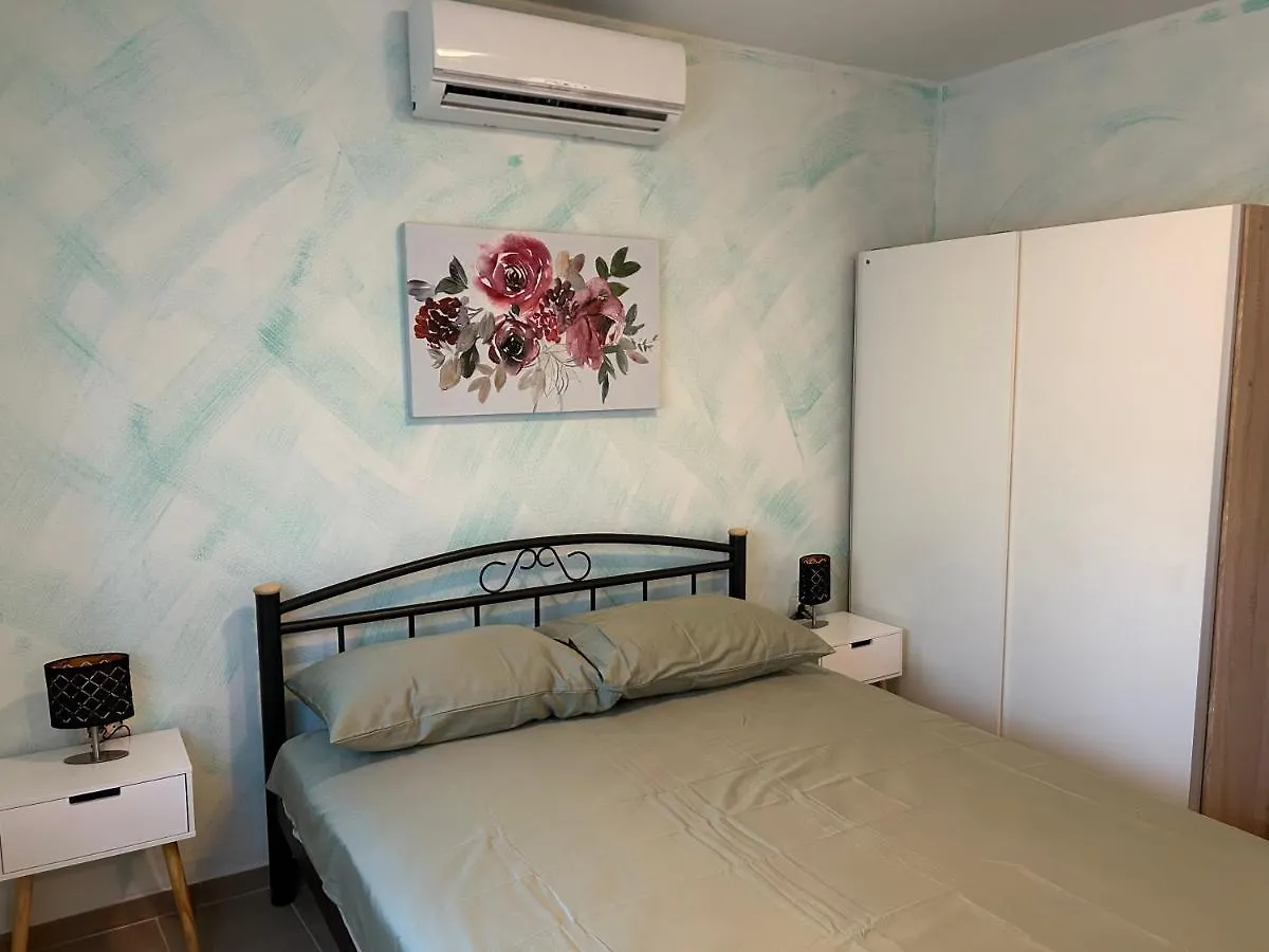 Ferienhaus Villa Dora House With Wifi And Outdoor Swimming Pool Pula