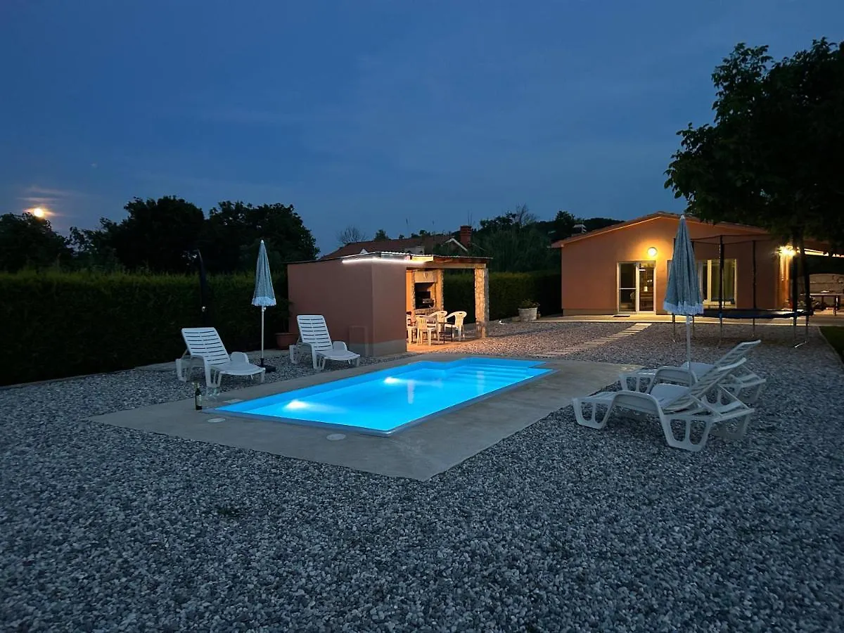 Vikendica Dora House With Wifi And Outdoor Swimming Pool Croatia